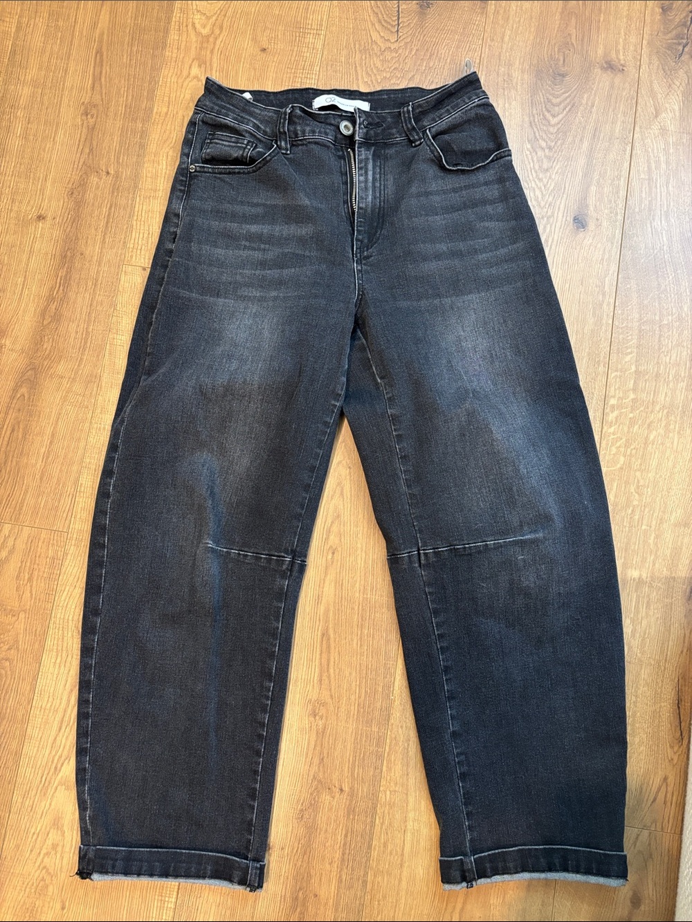 Black Barrel Jeans